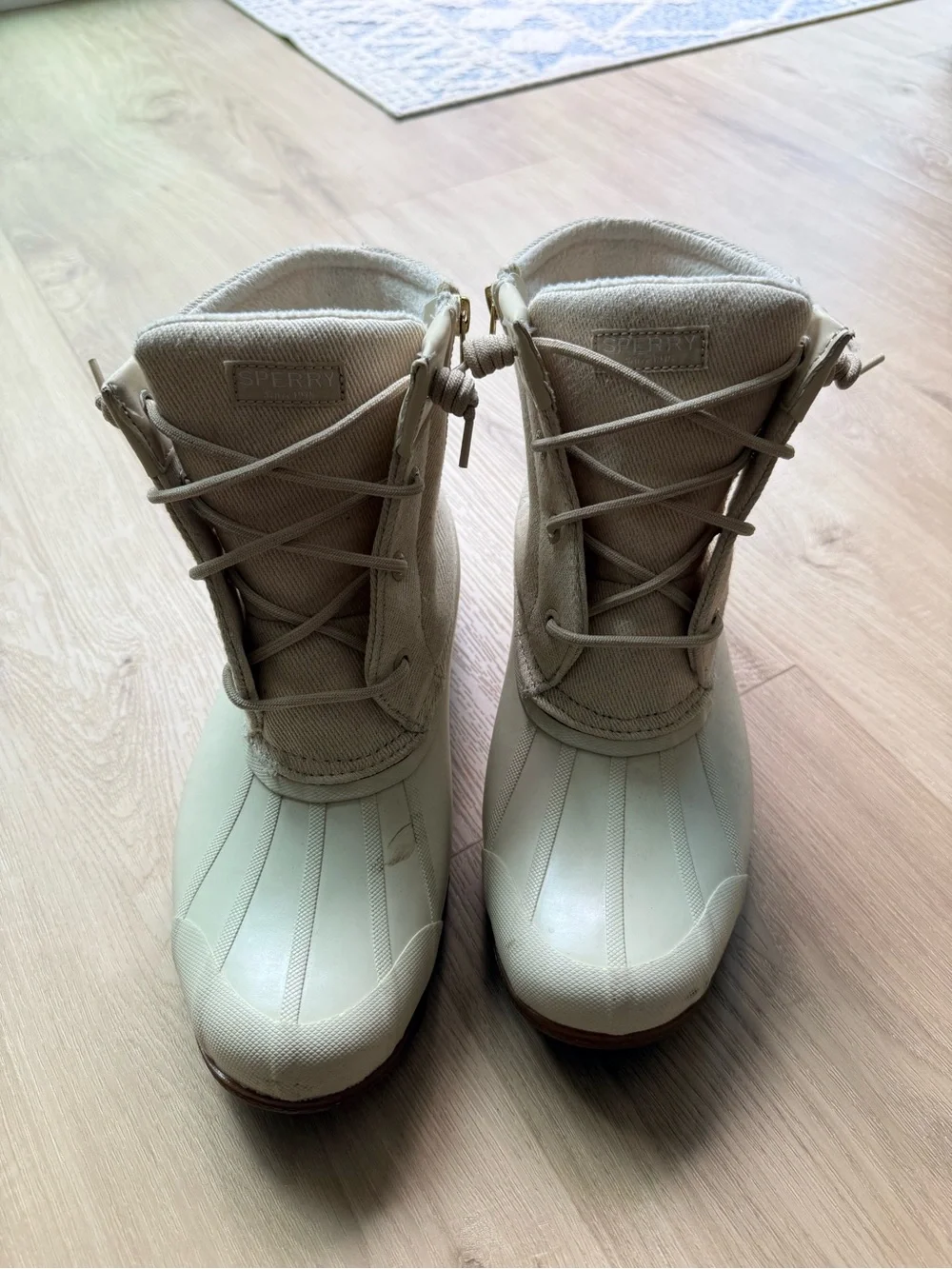 Sperry Women's Cream Lace-Up Waterproof Winter Boots